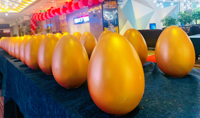 美画天下12周年店庆活动火热进行中，超多爆品送不停！