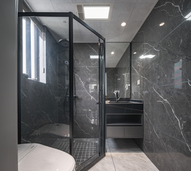 玻璃隔断与镜子